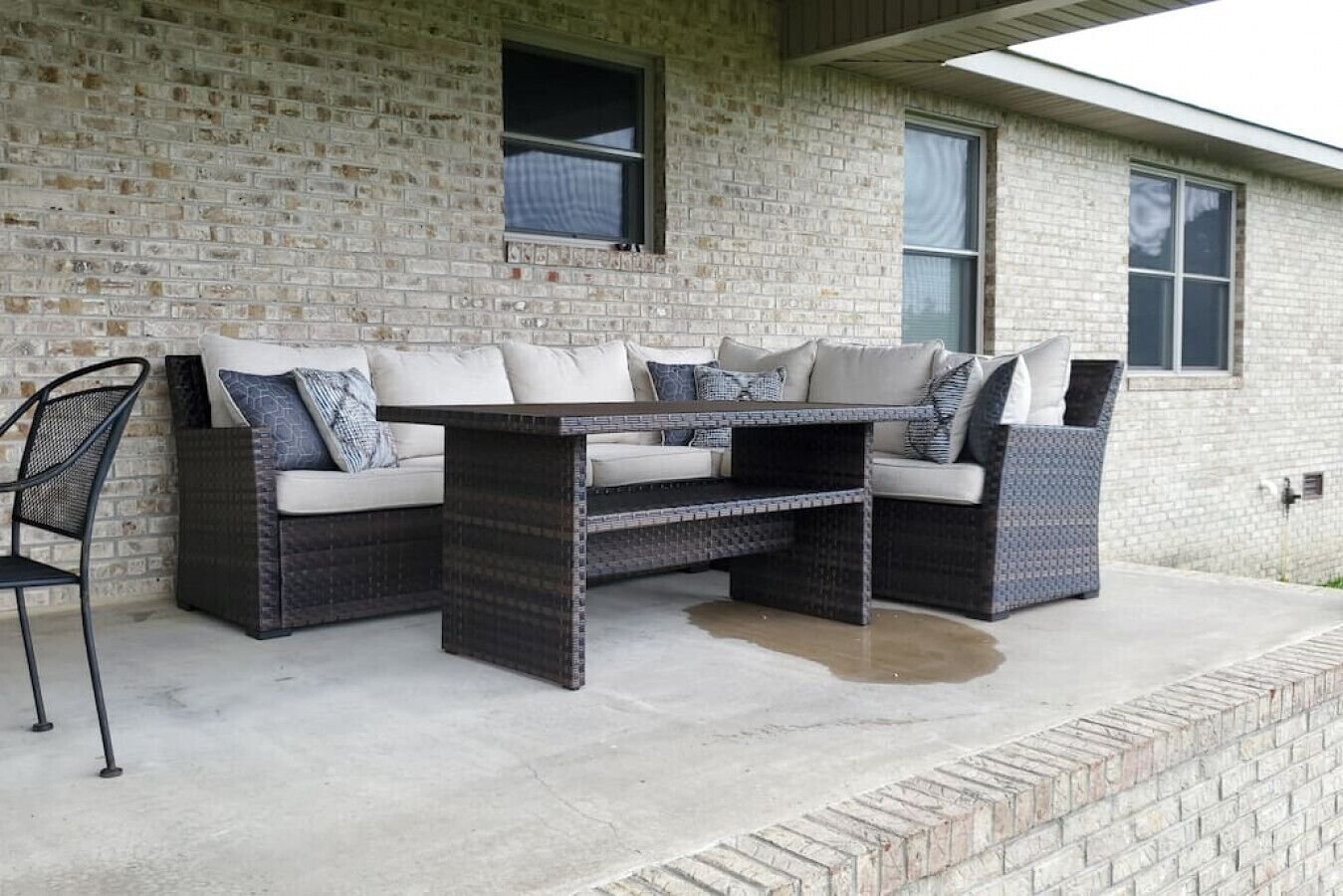 Outdoor seating at a country home near Pikeville