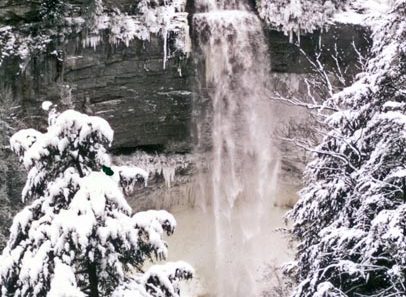 Fall-Creek-Falls-winter
